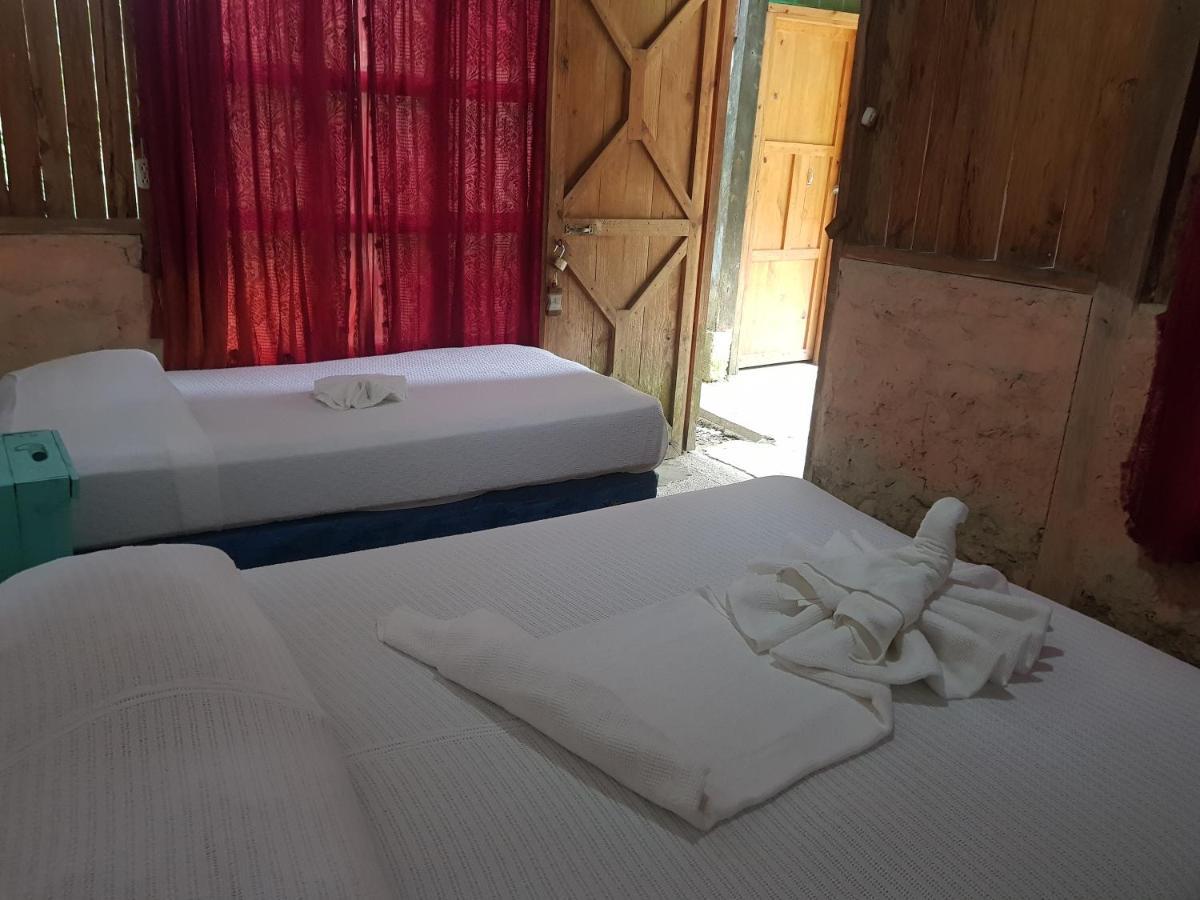 Hostal el Nawal Lanquín Exterior foto